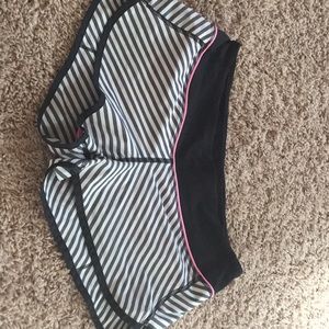 Lululemon Run Speed Short Size 6